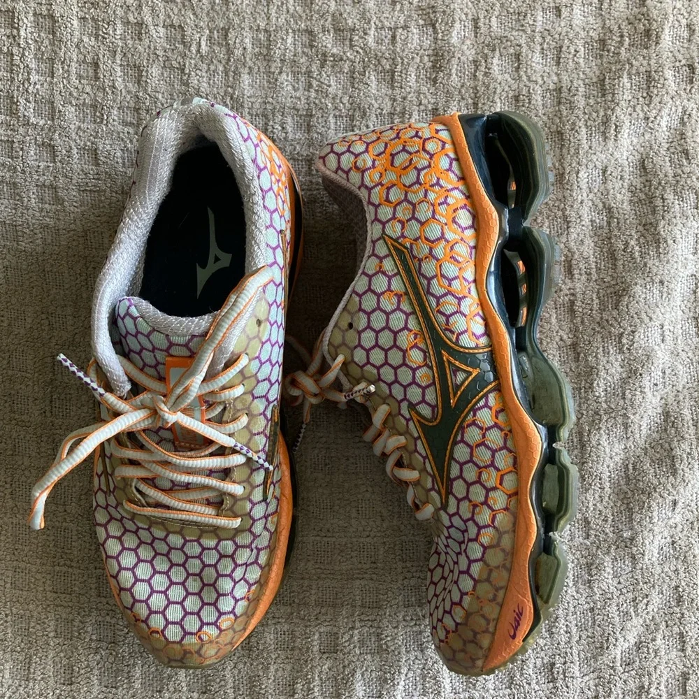 Women’s Mizuno Wave Prophecy 3 Size 8.5 Excellent Used Condition - Picture 4 of 6